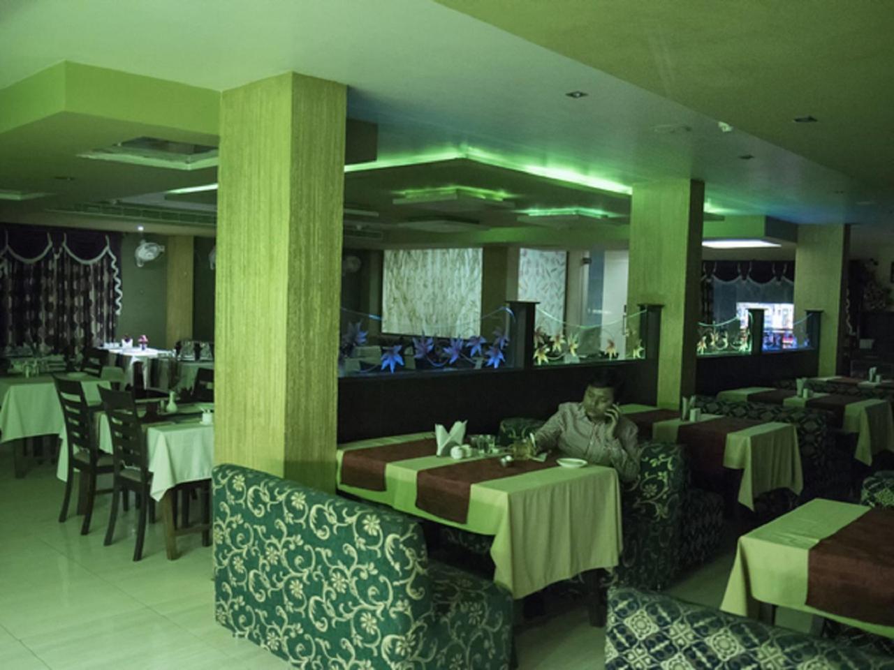 Hotel Sunshine Baharampur 外观 照片